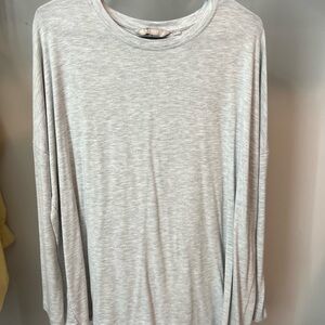 Athleta Heather Gray Crew Neck Top